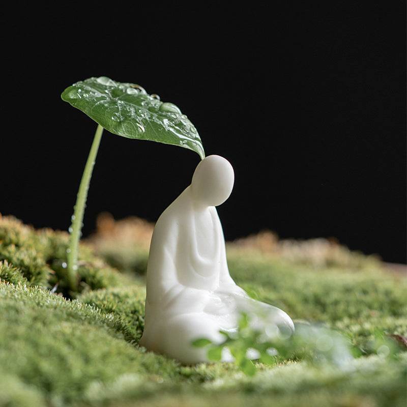 White Porcelain Meditation Buddha Statues - Tibetan Buddhist statue, detailed view