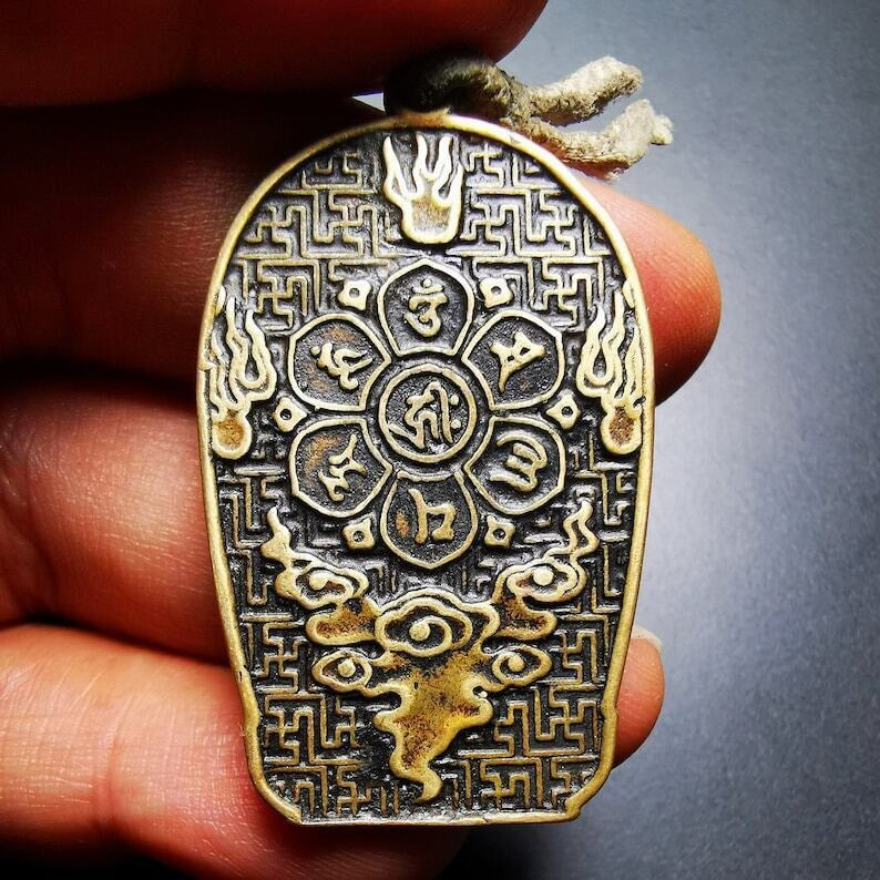 Gandhanra Tibetan Buddhist Amulet,Padmapani,Avalokitesvara,Guanyin Pendant,Made of Brass