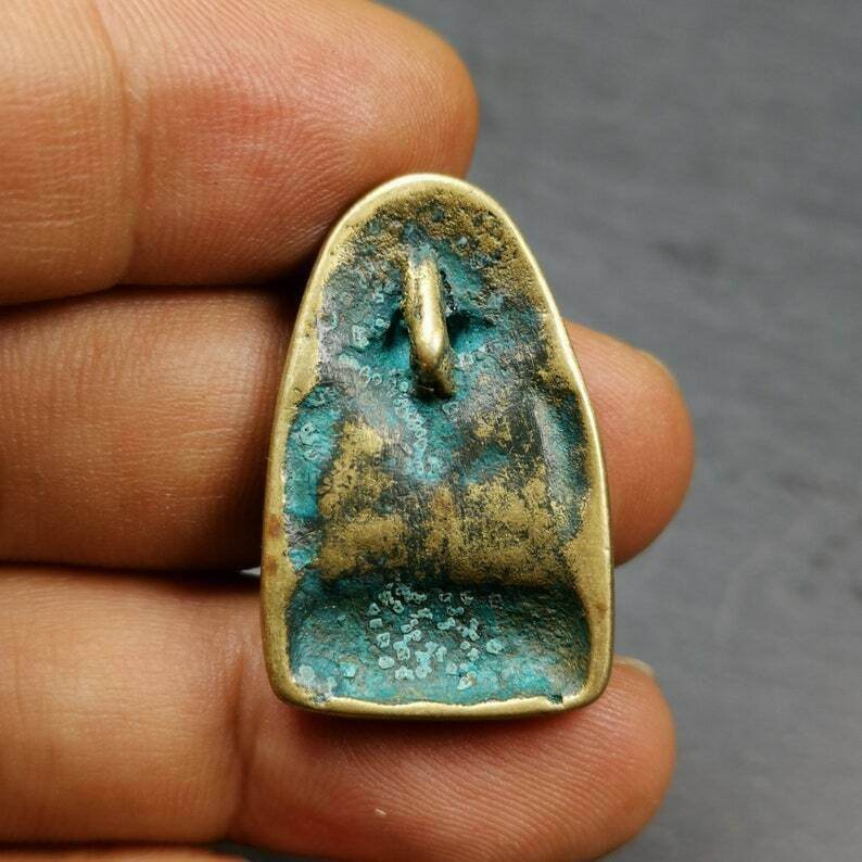 Amulet, Chenrezig Pendant Badge,32 - Tibetan Buddhist amulet, view 8