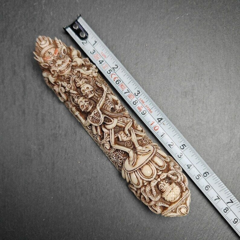 Leg Bone Carved Citipati Statue,Shmashana Adhipati Kapala Amulet Badge,Gandhanara Old Tibetan Buddhism,20th,160mm × 36mm