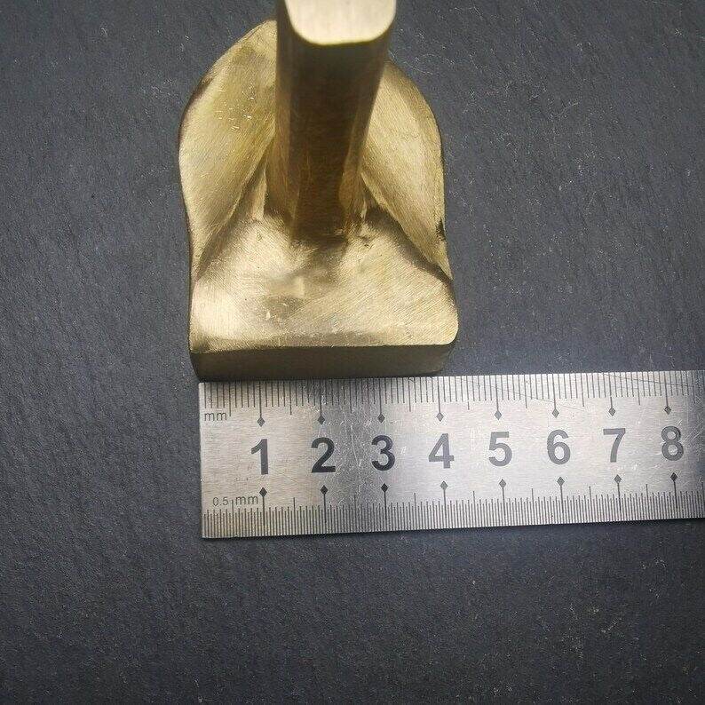 Shakyamuni Tsa Tsa Mold,5cm Height - Tibetan tsa tsa mold, size reference