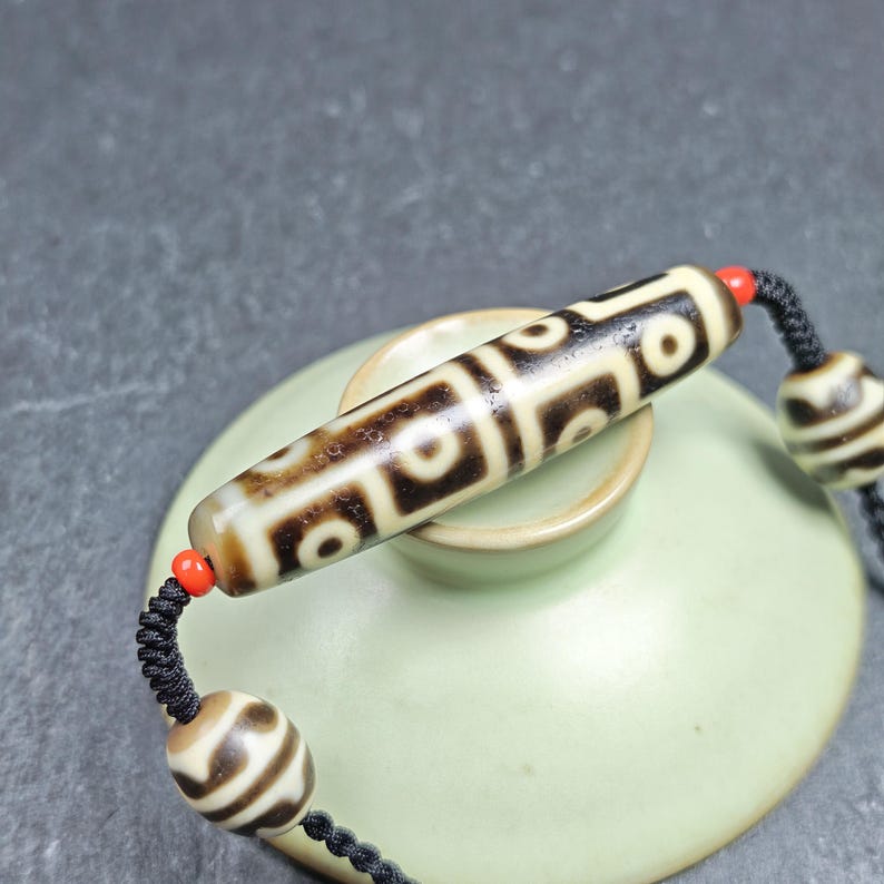 Antique 12 Eyes Dzi Bead Necklace for Man - Tibetan Buddhist bead necklace, view 7