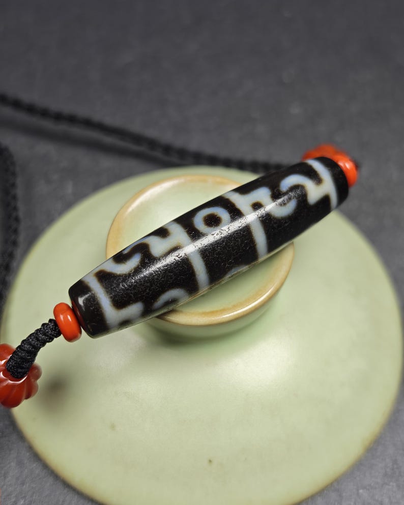 Antique Tibetan Dzi Neckalce - Guru Rinpoche Three Realms 3 Eyes Dzi Bead,50× 12 mm, Decadess Old,Spiritual Gift