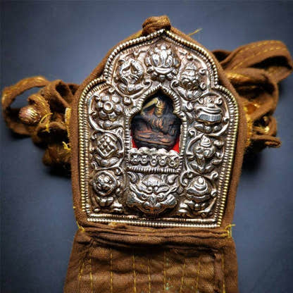Gau Ghau Shrine,Buddhist Altar with Manjusri Statue - Tibetan Buddhist statue, size reference
