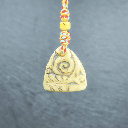 Auspicious Spiral - Eternal Bliss - Hand-carved Tibetan Amulet - Protective Charm for Keychain / Bag Hanging - 32mm