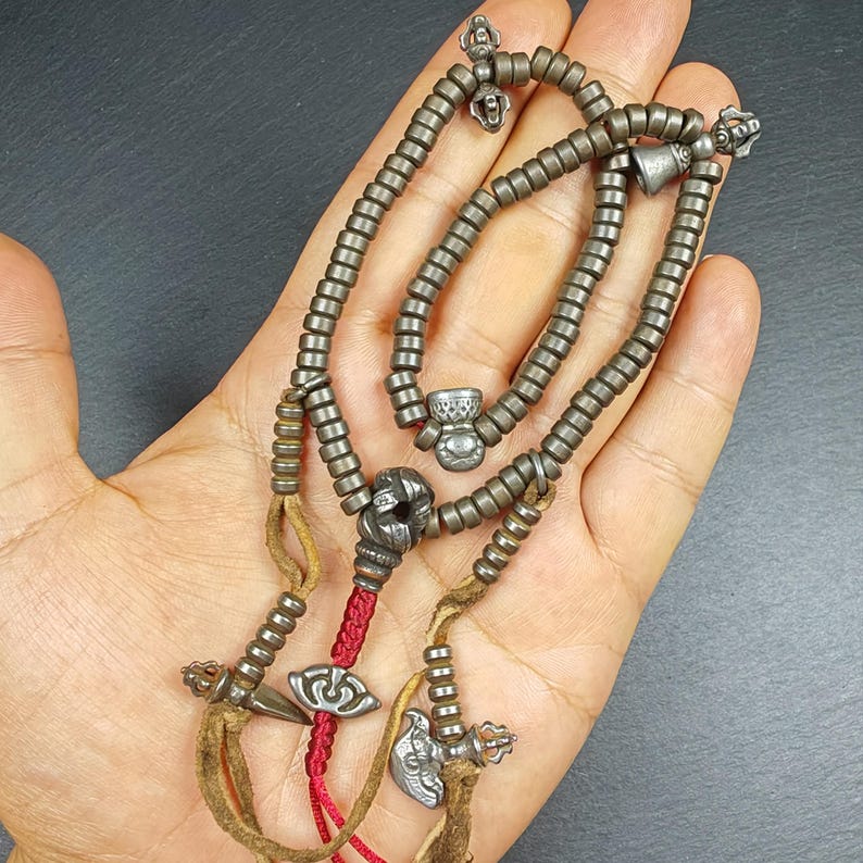 5mm Cold Iron Ascetic Hand Hold Mala - Tibetan Buddhist mala beads, close-up detail