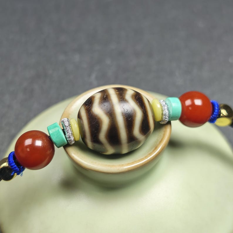 Authentic Dalo Dzi Bead Necklace - Round Wave Dzi | Tibetan Jewelry | Protection Charm | Spiritual Gift | 18*20mm