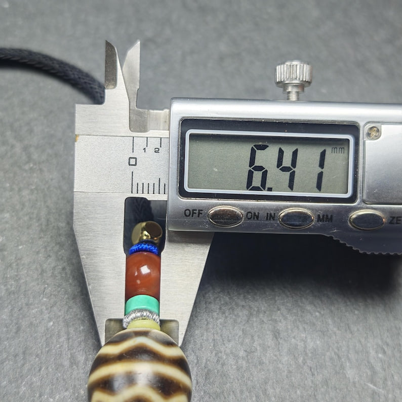 Authentic Dalo Dzi Bead Necklace - Round Wave Dzi | Tibetan Jewelry | Protection Charm | Spiritual Gift | 18*20mm