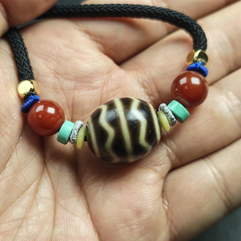 Authentic Dalo Dzi Bead Necklace - Round Wave Dzi | Tibetan Jewelry | Protection Charm | Spiritual Gift | 18*20mm