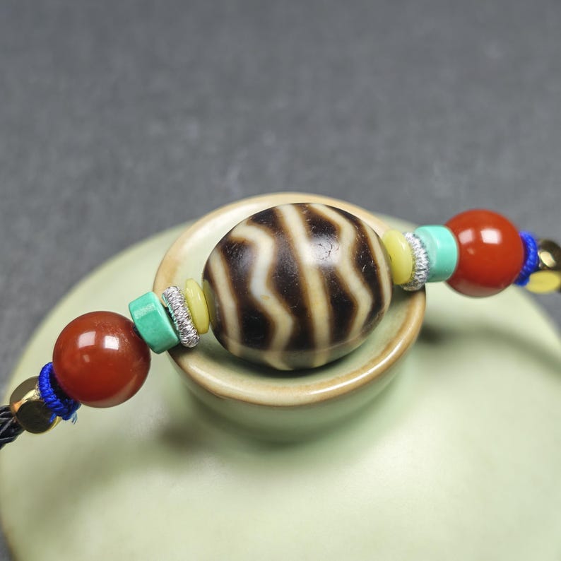 Authentic Dalo Dzi Bead Necklace - Round Wave Dzi | Tibetan Jewelry | Protection Charm | Spiritual Gift | 18*20mm