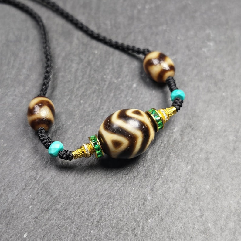 Authentic Dalo Dzi Bead Necklace - Round Wave Dzi + Tiger Tooth Dzi | Tibetan Jewelry | Protection Charm | Spiritual Gift | 20*17mm
