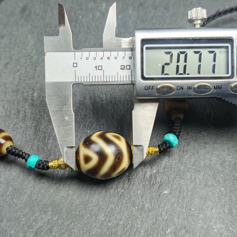 Authentic Dalo Dzi Bead Necklace - Round Wave Dzi + Tiger Tooth Dzi | Tibetan Jewelry | Protection Charm | Spiritual Gift | 20*17mm