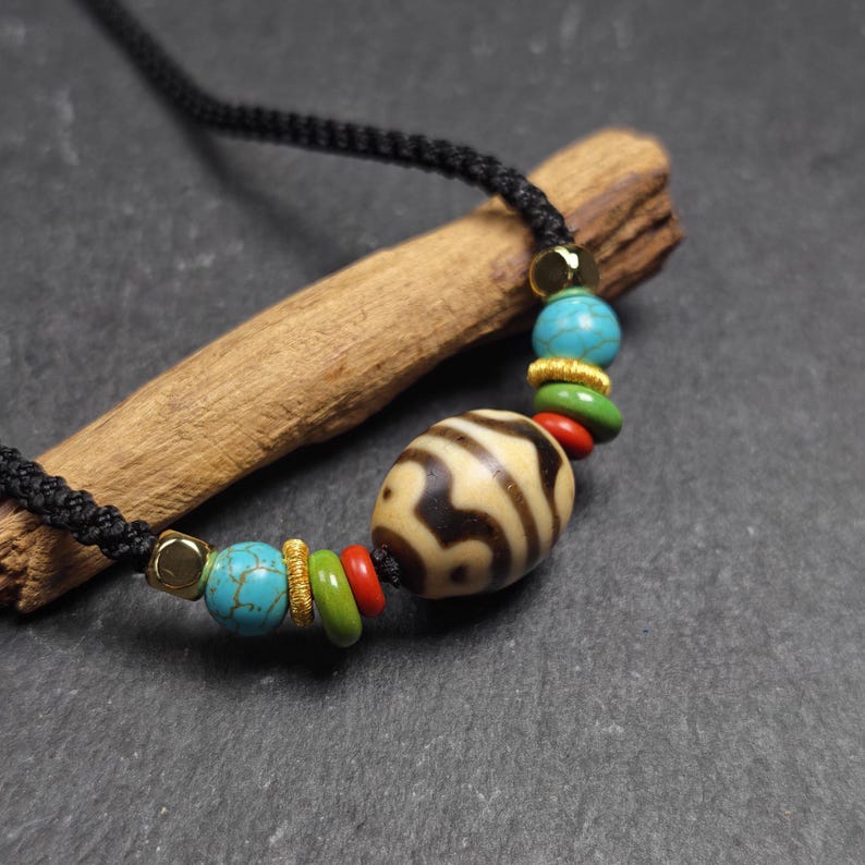 Authentic Dzi Bead Necklace - Lotus Dalo Dzi Pendant | Tibetan Jewelry | Protection Charm | Spiritual Gift | 18*15mm