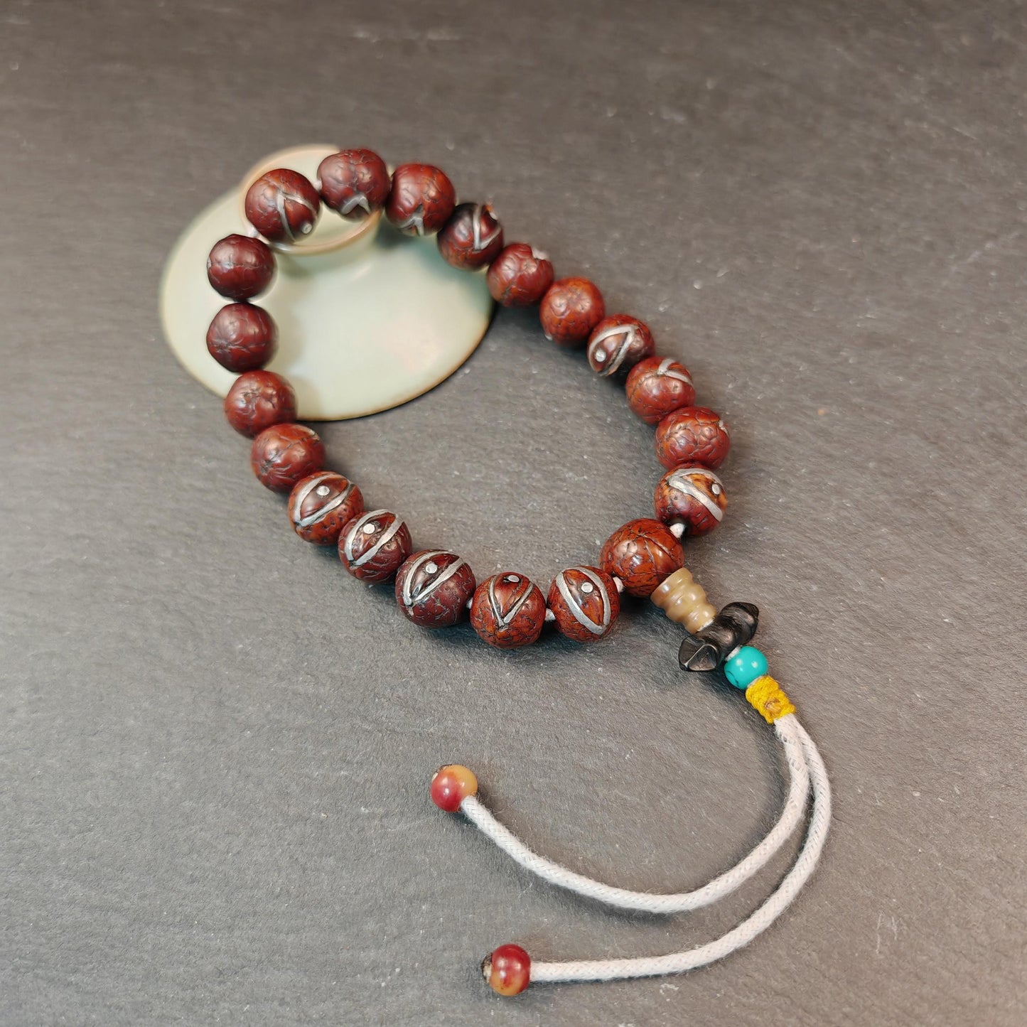 Inlaid Bodhi Seed Hand Hold Wrist Mala - Decades Old - Tibetan Buddhist mala beads, view 5