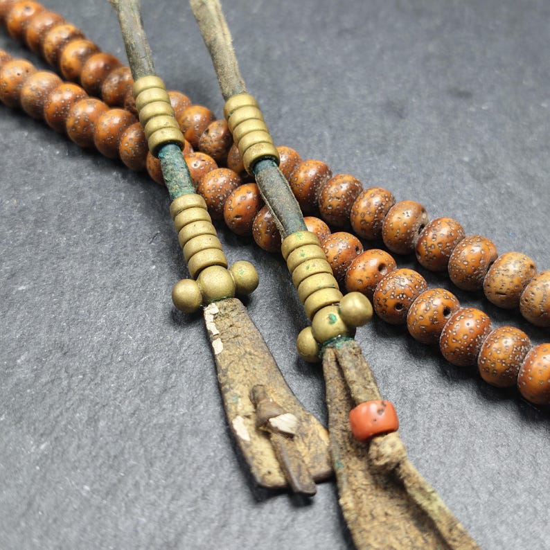 Authentic Old Bead Counters for Mala - 6mm beads - Tibetan Buddhist mala beads, detailed view