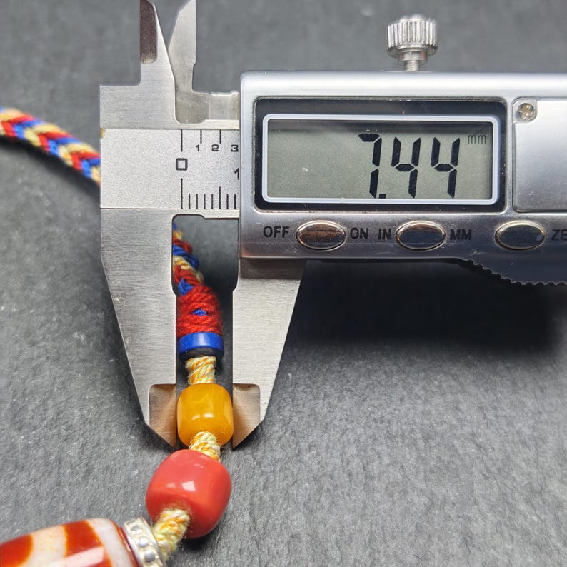 Authentic Ruyi Dzi Necklace - Fire Agate Dzi Amulet | Tibetan Jewelry | Protection Charm for Good Fortune Protection | 40*15mm