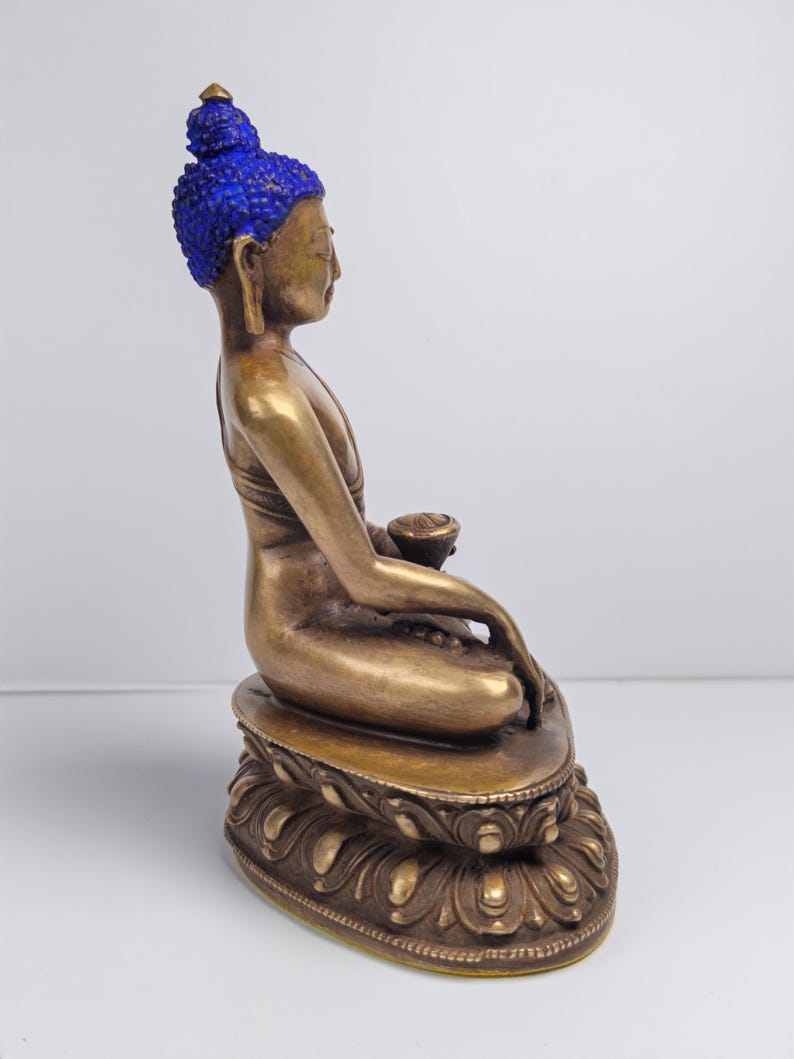 Authentic Shakyamuni Statue Tibetan Statue - Fully Consecrated and Blessed - Tibetan Buddhist statue, close-up detail