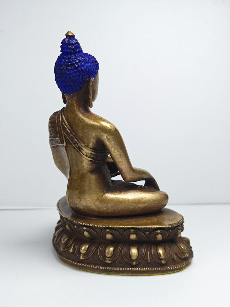 Authentic Shakyamuni Statue - Scared Tibetan Statue - Fully Consecrated and Blessed - Spiritual Decor - 60 Years Old - 13cm Height