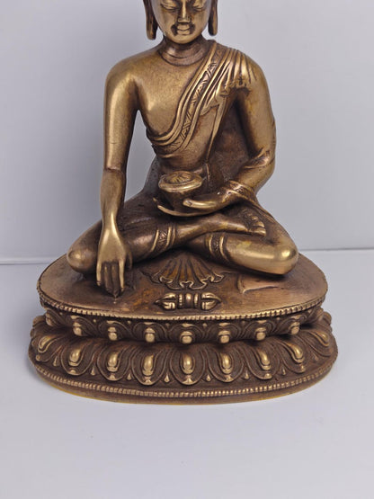 Authentic Shakyamuni Statue - Scared Tibetan Statue - Fully Consecrated and Blessed - Spiritual Decor - 60 Years Old - 13cm Height