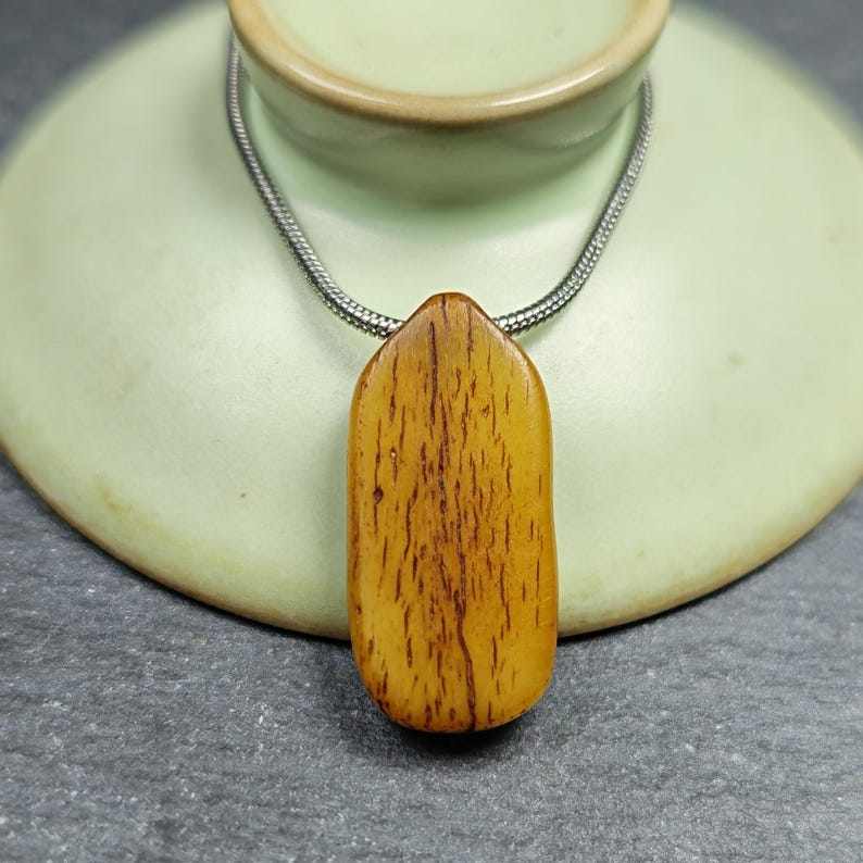 Authentic Yak Bone Carved Dual Skeleton Skull Pendant - Protective Charm - Gandhanra Old Tibetan Amulet - Spiritual Necklace,30mm × 14mm