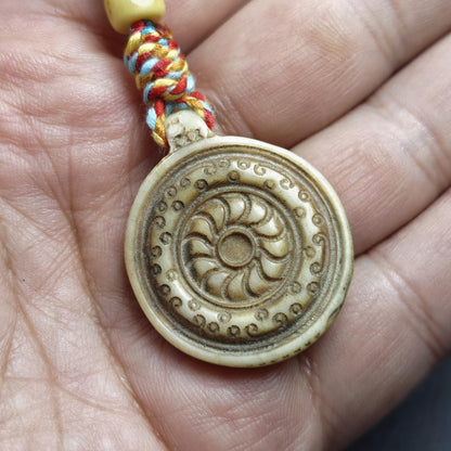 Buddhism Dharma Wheel- Hand-carved Tibetan Amulet - Protective Charm for Keychain / Bag Hanging - 30mm