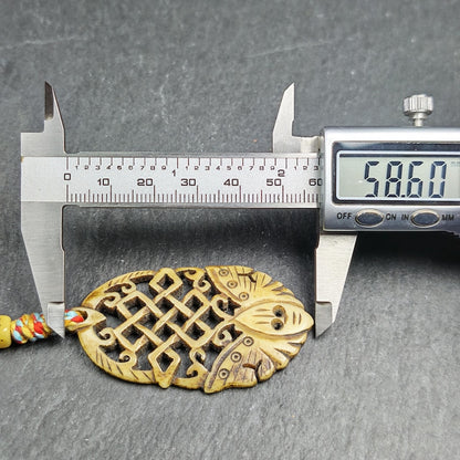 Eternal Knot - Endless Knot with Butterfly - Hand-carved Tibetan Amulet - Protective Charm for Keychain / Bag Hanging - 58*33mm