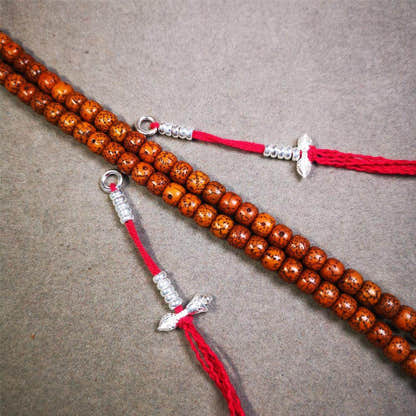 4mm Sterling Silver Prayer Bead Counters with Dorje and Vajra Pendant - Tibetan Buddhist vajra, detailed view
