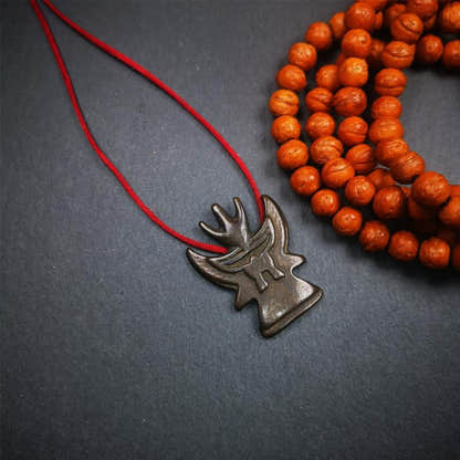 Garuda Amulet - 1.38" - Tibetan Buddhist amulet, detailed view