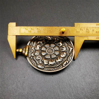 Old Melong 1.97" - Tibetan Buddhist art, size reference