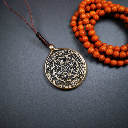 This sipaho badge was made by Tibetan craftsmen and come from Hepo Town, Baiyu County, the birthplace of the famous Tibetan handicrafts. It is round shape,made of brass,1.88".The pattern is Tibetan Budhist Protective Symbol - SIPAHO(srid pa ho).