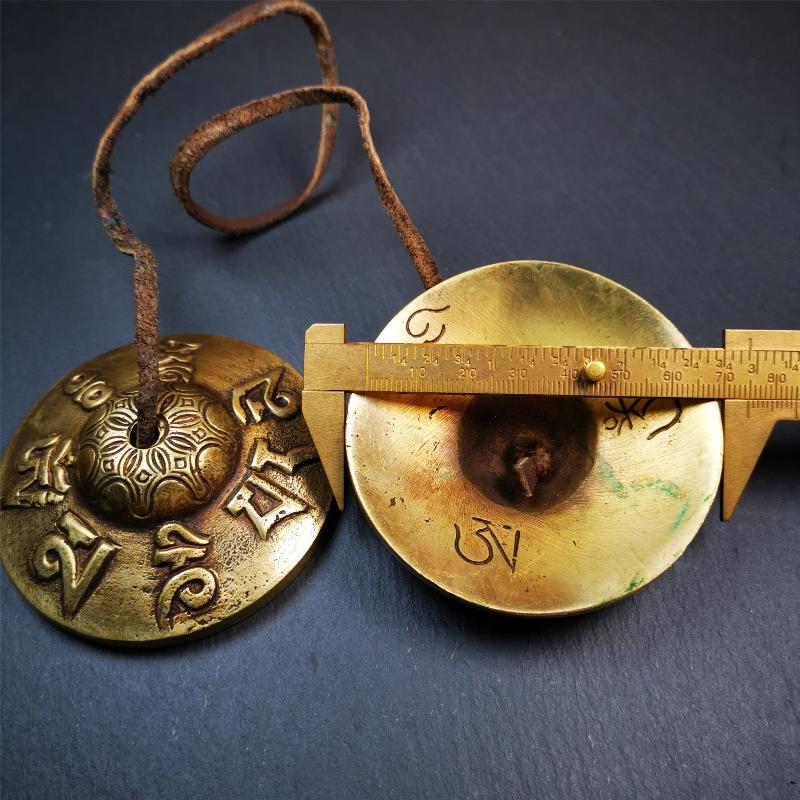 Brass Tingsha Set - OM Mantra - 2.9" - Tibetan Buddhist art, size reference