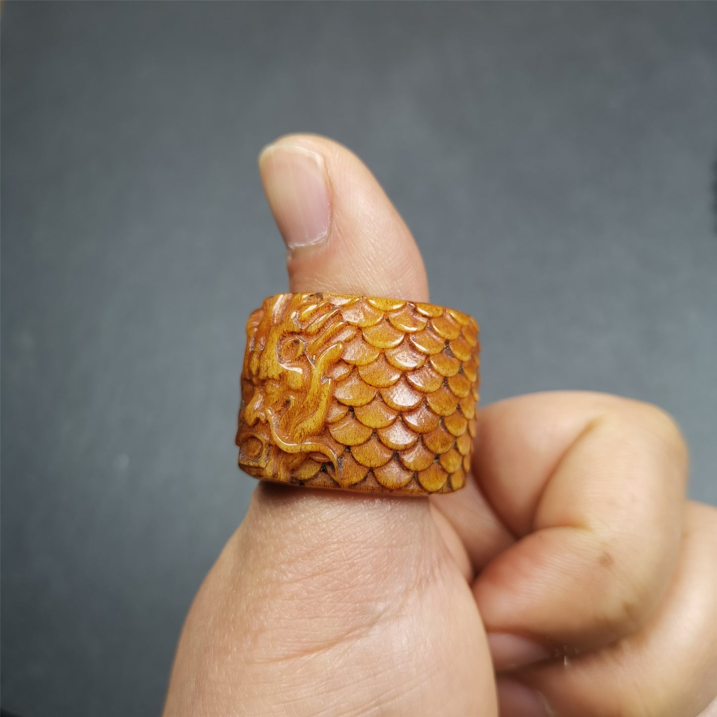 Gandhanra Handmade Big Thumb Ring for Men,Yak Bone Carved,Dragon Pattern,0.87" 