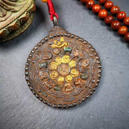 Troma Nagmo Melong 2.2" - Tibetan Buddhist art, detailed view