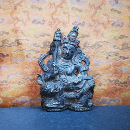 Vaisravana 3.0" - Tibetan Buddhist statue, close-up detail