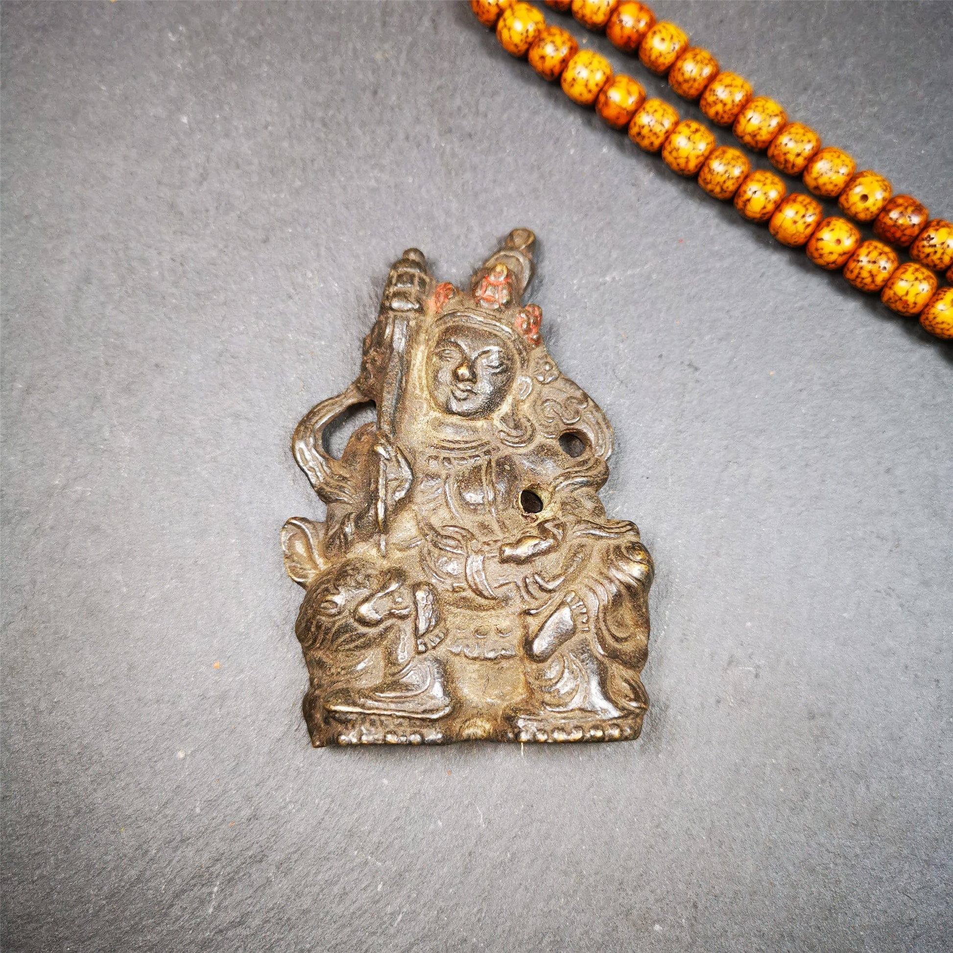 This Vaisravana statue was collected from Samye Monastray, the first monastery in Tibet,and important Nyingma monsatery. It's an old-fashioned green tara statue,about 60 years old,made of copper and painted with mineral pigments. In Tibet, Vaisravana is considered a lokapala or dharmapala in the retinue of Ratnasambhava.