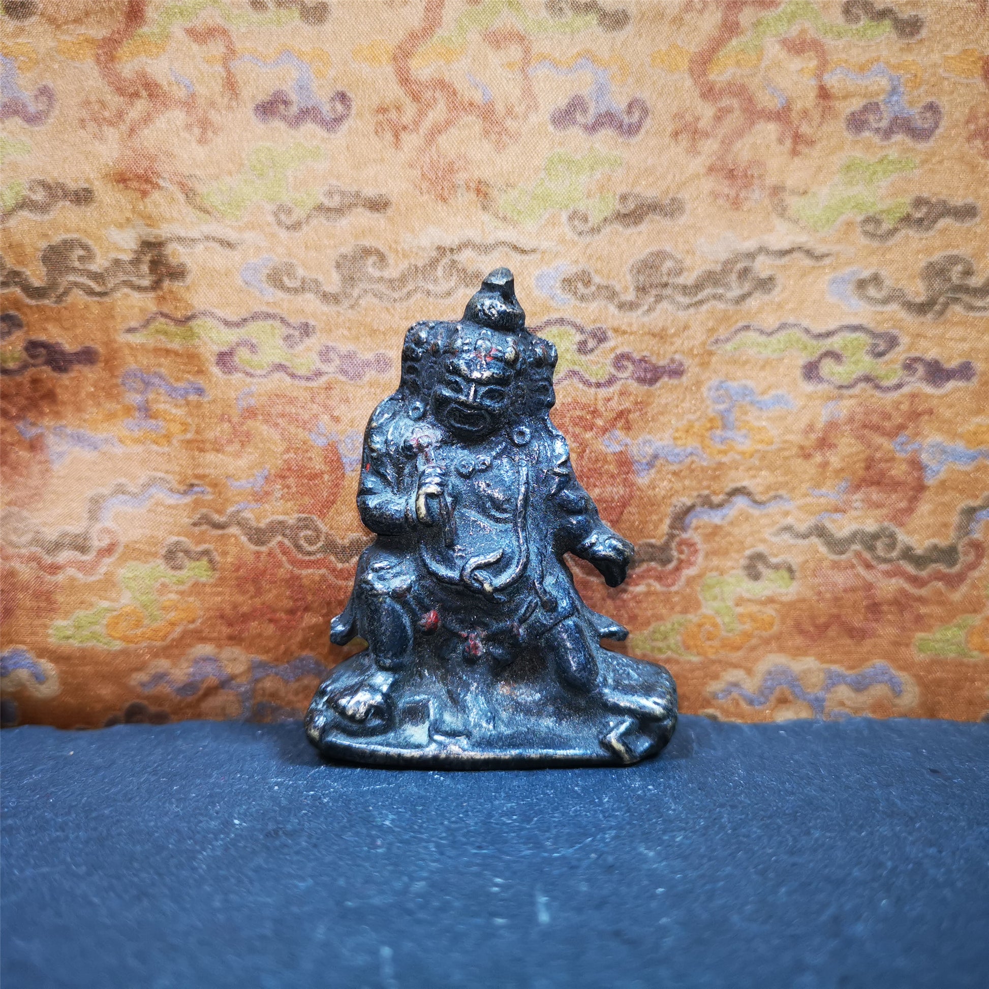 This vajrapani statue was collected from Samye Monastray, the first monastery in Tibet,and important Nyingma monsatery. It's an old-fashioned Vajrapani statue,about 40 years old, made of copper and painted with mineral pigments.