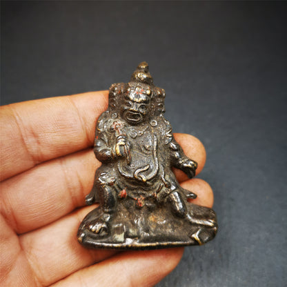 This vajrapani statue was collected from Samye Monastray, the first monastery in Tibet,and important Nyingma monsatery. It's an old-fashioned Vajrapani statue,about 40 years old, made of copper and painted with mineral pigments.