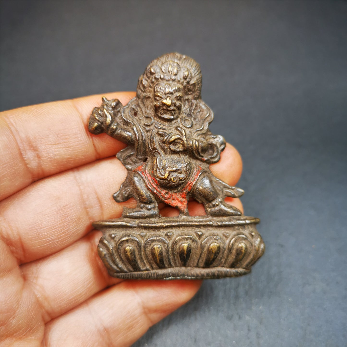 This vajrapani statue was collected from Samyé Monastray, the first monastery in Tibet,and important Nyingma monsatery. It's an old-fashioned Vajrapani statue,about 60 years old,made of copper and painted with mineral pigments,height is 2.52 inches.