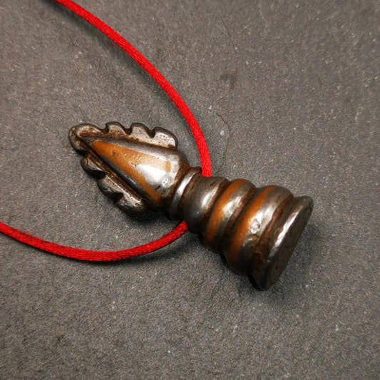 Mani Jewel Amulet 1.57" - Tibetan Buddhist amulet, front view
