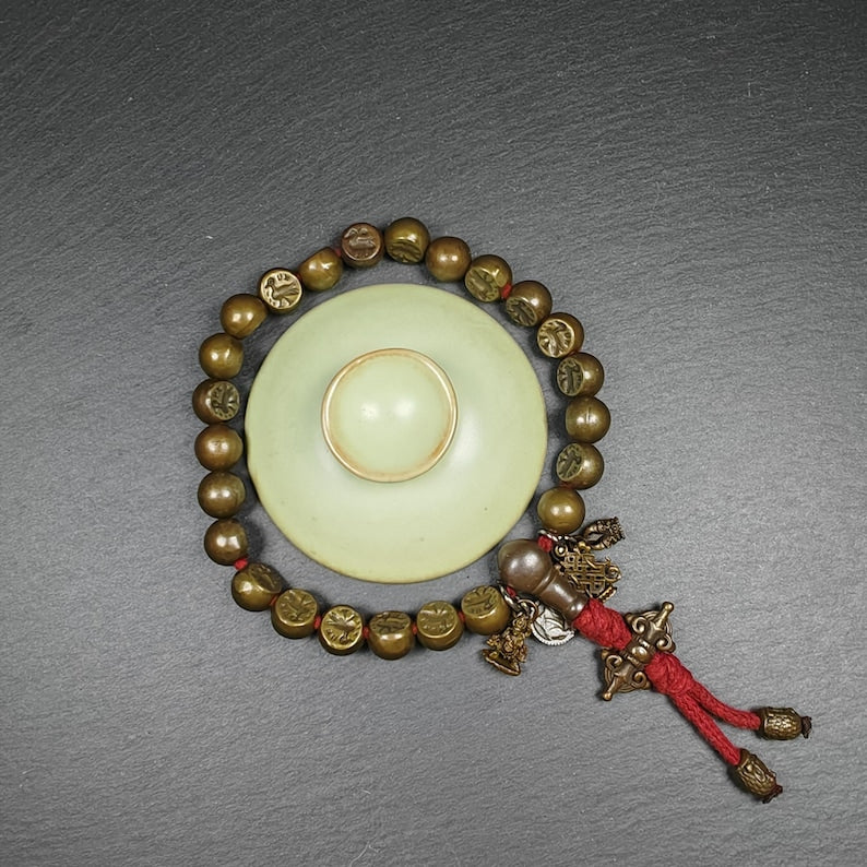 Gandhanra Antique Tibetan Handhold Wrist Mala,12mm Half Round Garuda Bird, Made of Thokcha,Lucky Rosary,Spiritual Gift