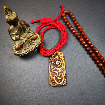 This beautiful bone carved Chitipati skull amulet is hand carved by Tibetan craftsmen . It is Masters of Sitavana, entirely hand-carved of yak bone,wears a crown with 3 skulls,size is 2.3 inches