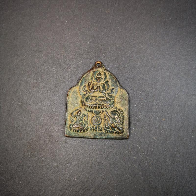 Three Great Bodhisattvas,Chenrezig,Manjushri,Vajrapani 2.12" - Tibetan Buddhist vajra, detailed view