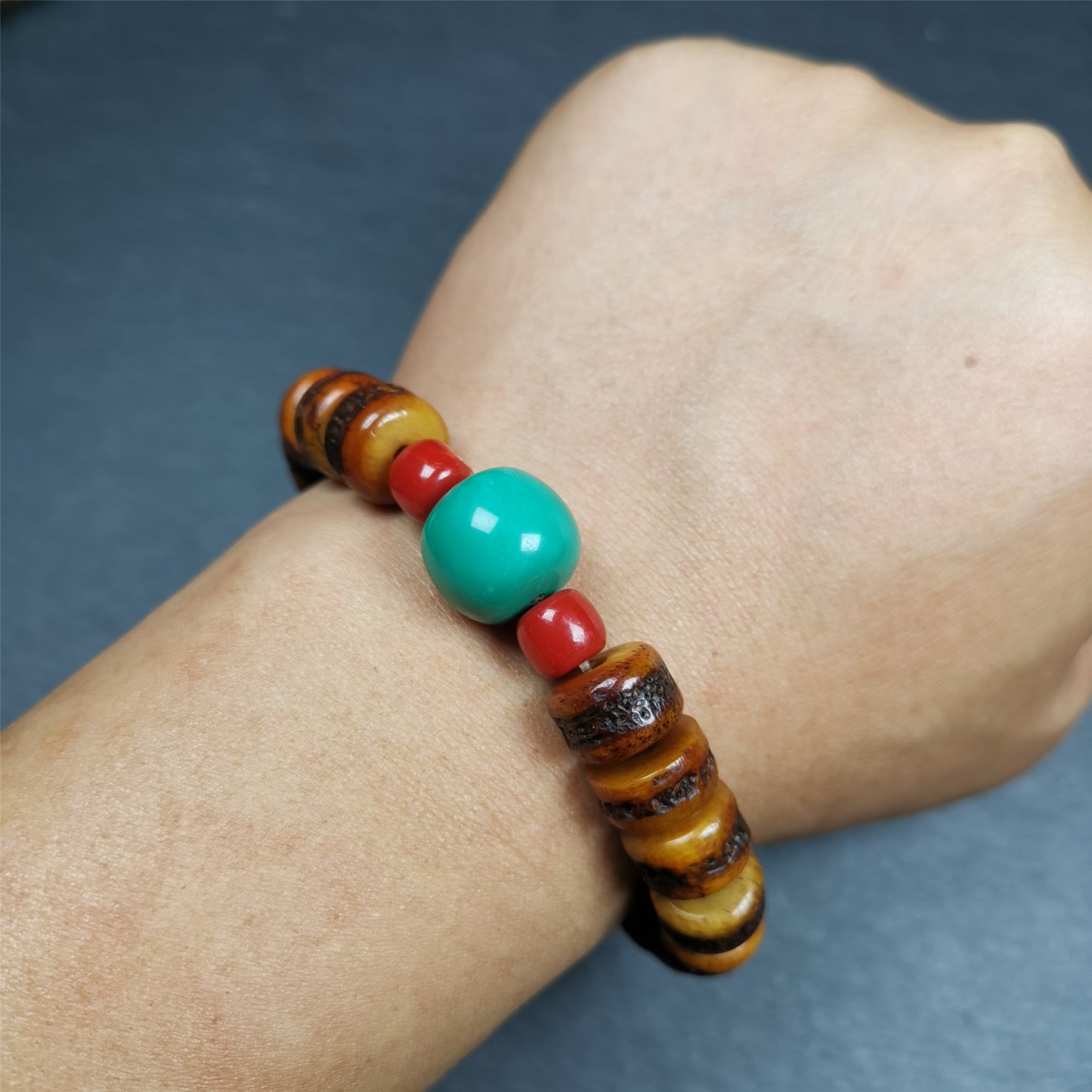 Gandhanra Handmade Tibetan Yak Bone Wrist Mala + Turquoise Bead Bracelet, Hand-carved Amulet Bracelet,for Meditation and Prayer