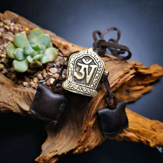 Gau Ghau Shrine, Mini Tibetan Buddhist Altar Amulet Pendant, 3.5cm