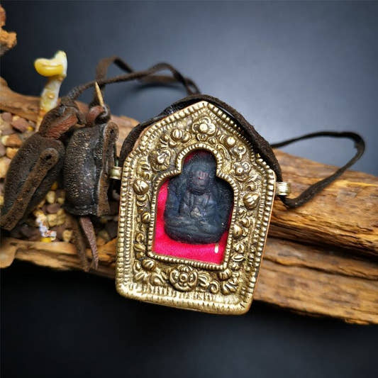 Gau Ghau Shrine of Amitayus, Amitabha,Amulet 2.36" - Tibetan Buddhist amulet, front view