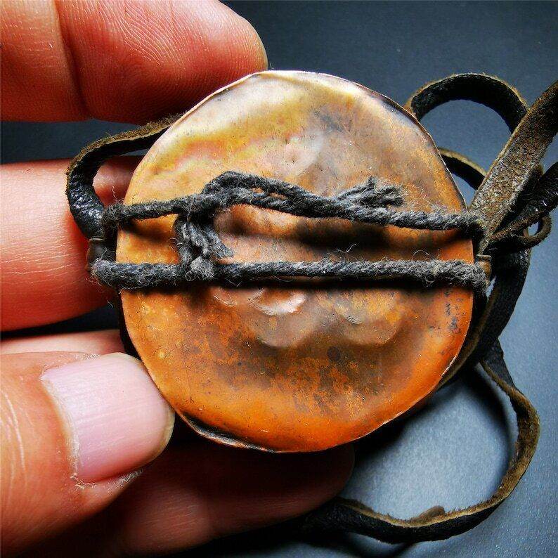 Gau Ghau Shrine of Bhaisajyaguru,Medicine Buddha, Buddhist Altar Amulet Pendant - Tibetan Buddhist amulet, size reference