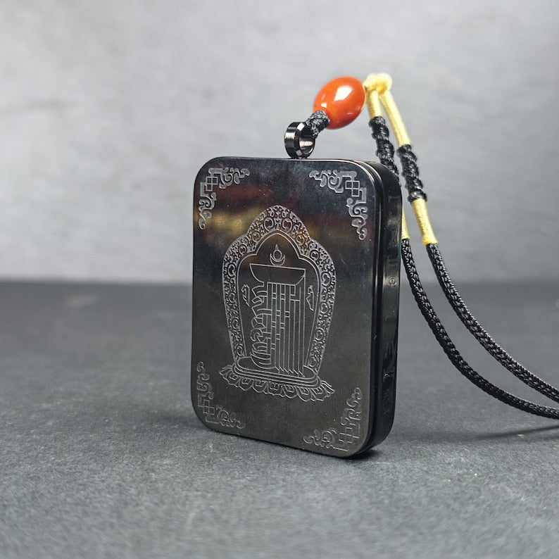 Hand-Painted Chenrezig Locket Necklace – Tibetan Gau Amulet