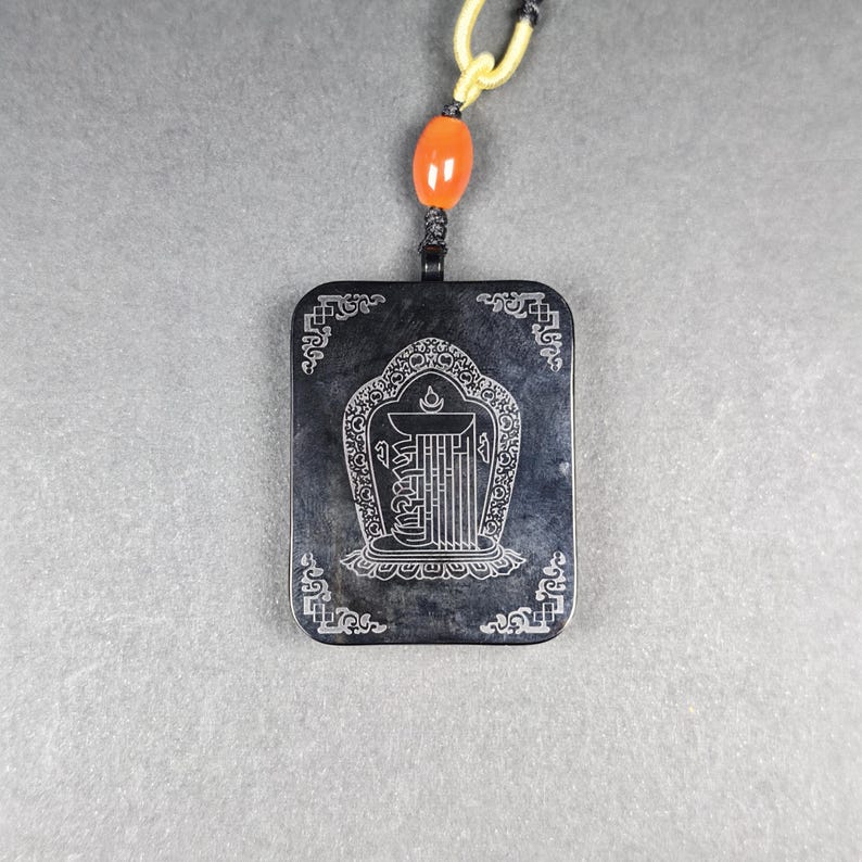 Hand-Painted Chenrezig Locket Necklace – Tibetan Gau Amulet