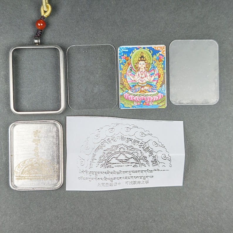 Hand-Painted Chenrezig Locket Thangka - Tibetan Gau Box Amulet - Tibetan thangka painting, view 4