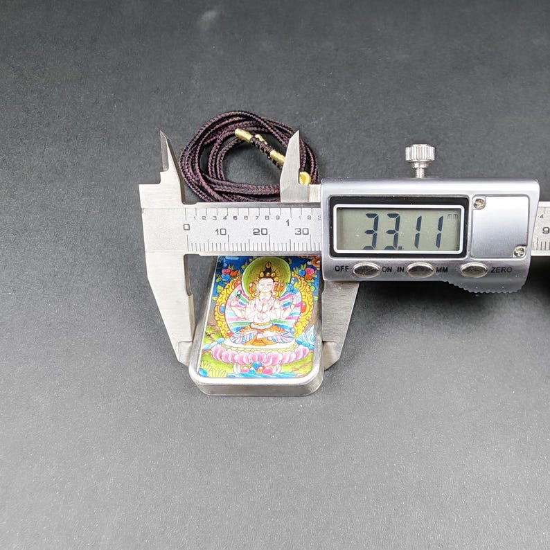 Hand-Painted Chenrezig Locket Thangka - Tibetan Gau Box Amulet - Tibetan thangka painting, view 9